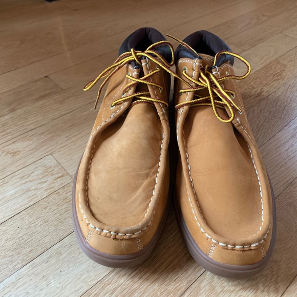 Timberland Other - Like-new Chukka Timberland Boots